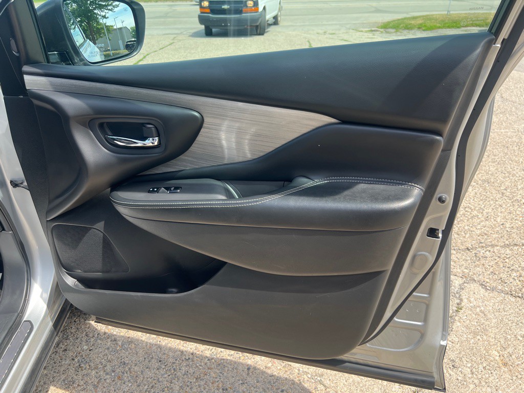 2017 Nissan Murano Image 26