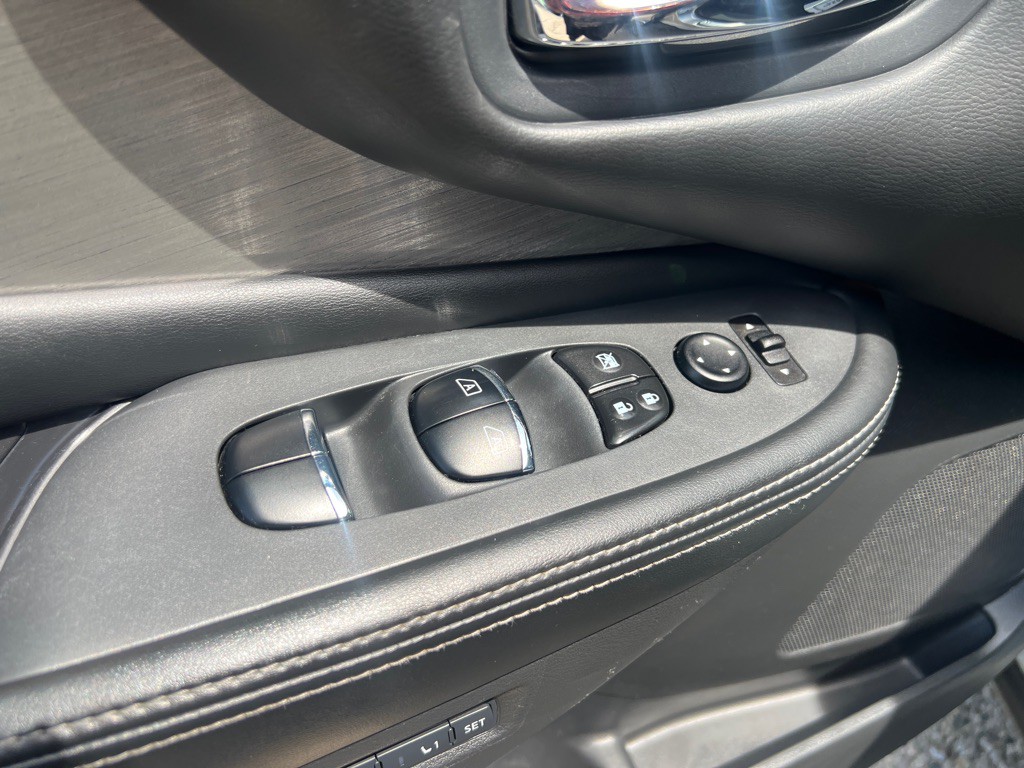 2017 Nissan Murano Image 29