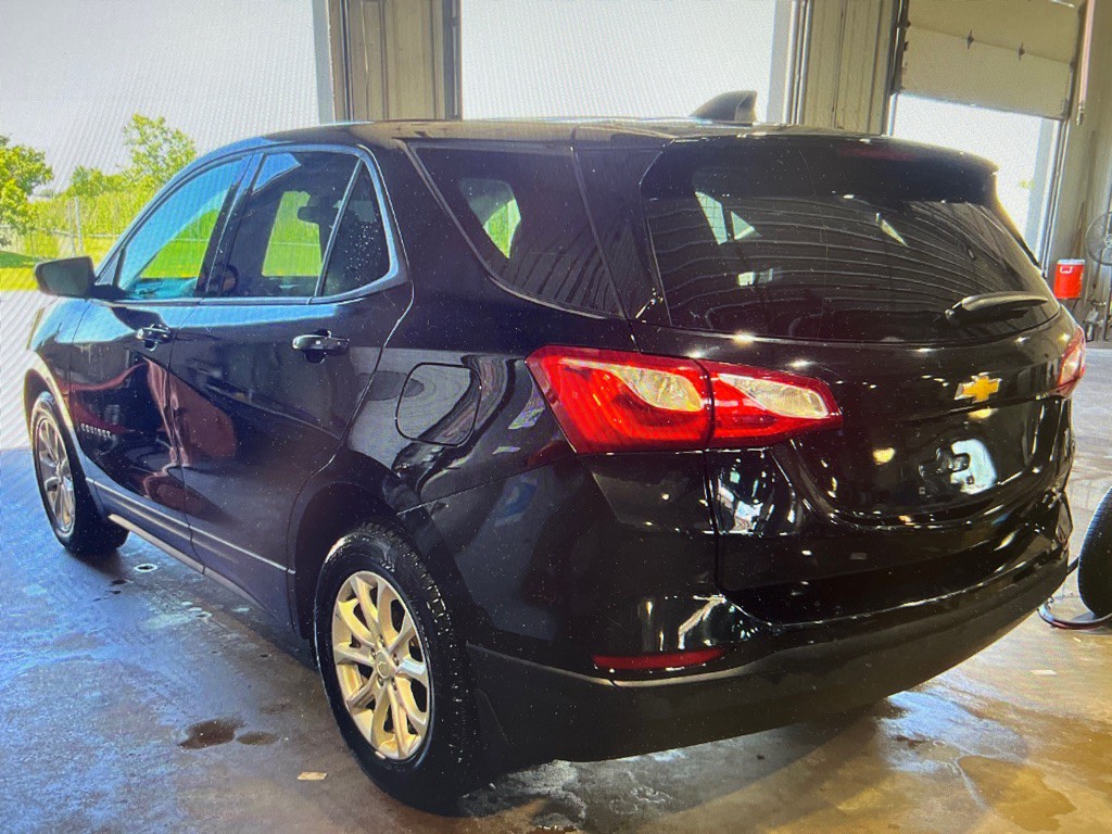 2019 Chevrolet Equinox Image 2
