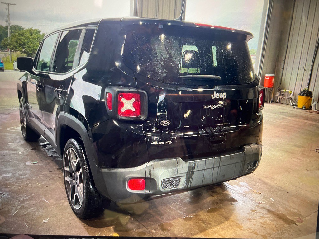 2021 Jeep Renegade Image 2
