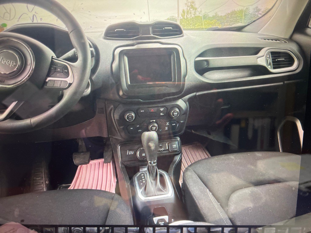 2021 Jeep Renegade Image 6