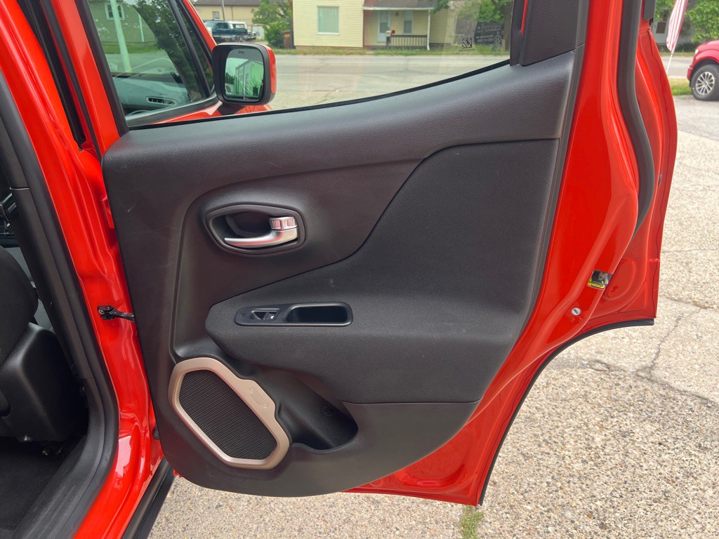 2017 Jeep Renegade Image 20