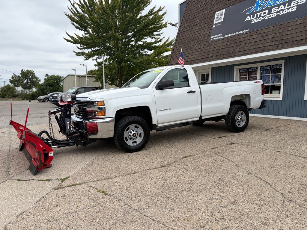 2017 Chevrolet Silverado 1500 Image 2