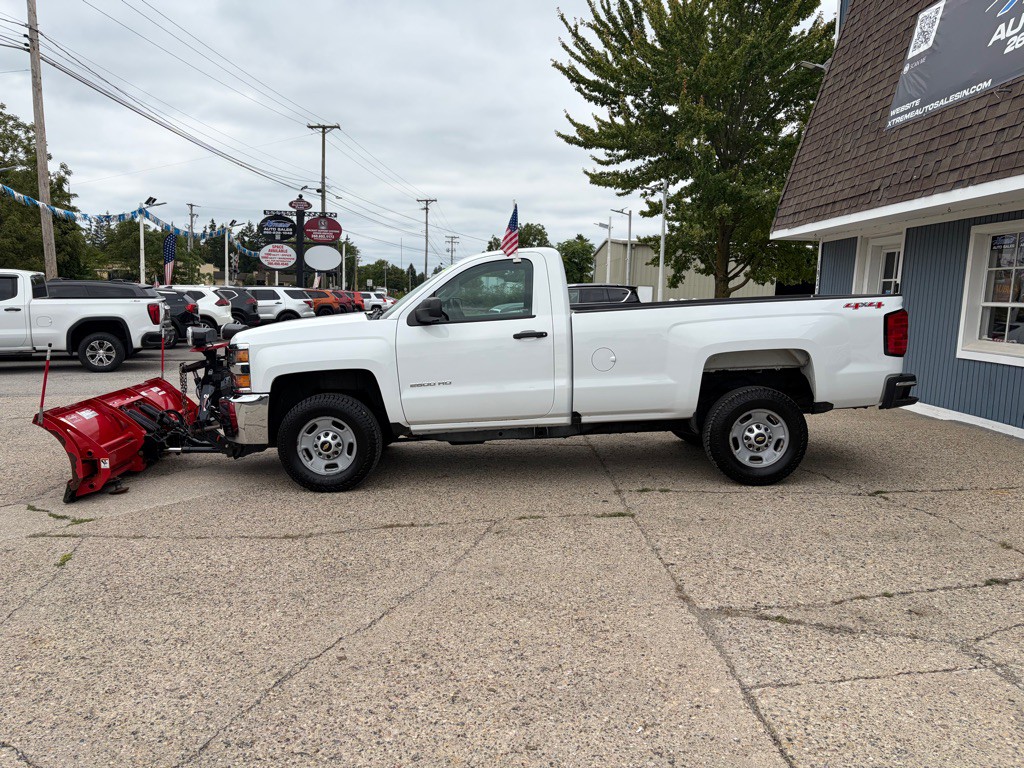 2017 Chevrolet Silverado 1500 Image 3