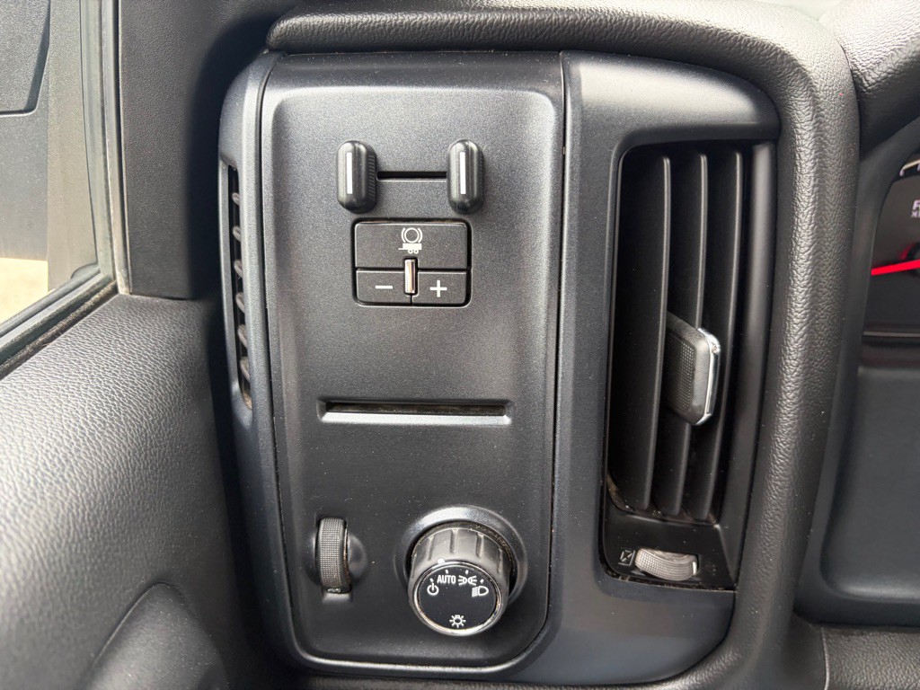 2017 Chevrolet Silverado 1500 Image 34