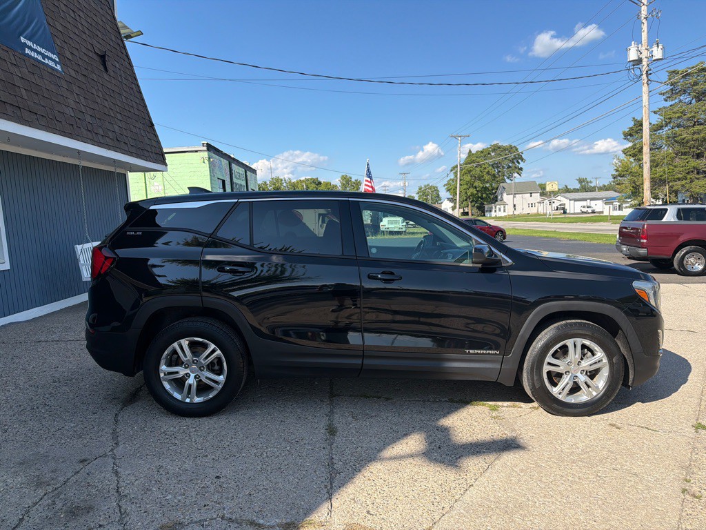 2018 GMC Terrain Image 9