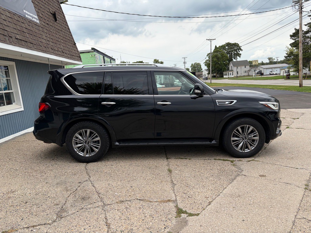 2021 INFINITI QX80 Image 5