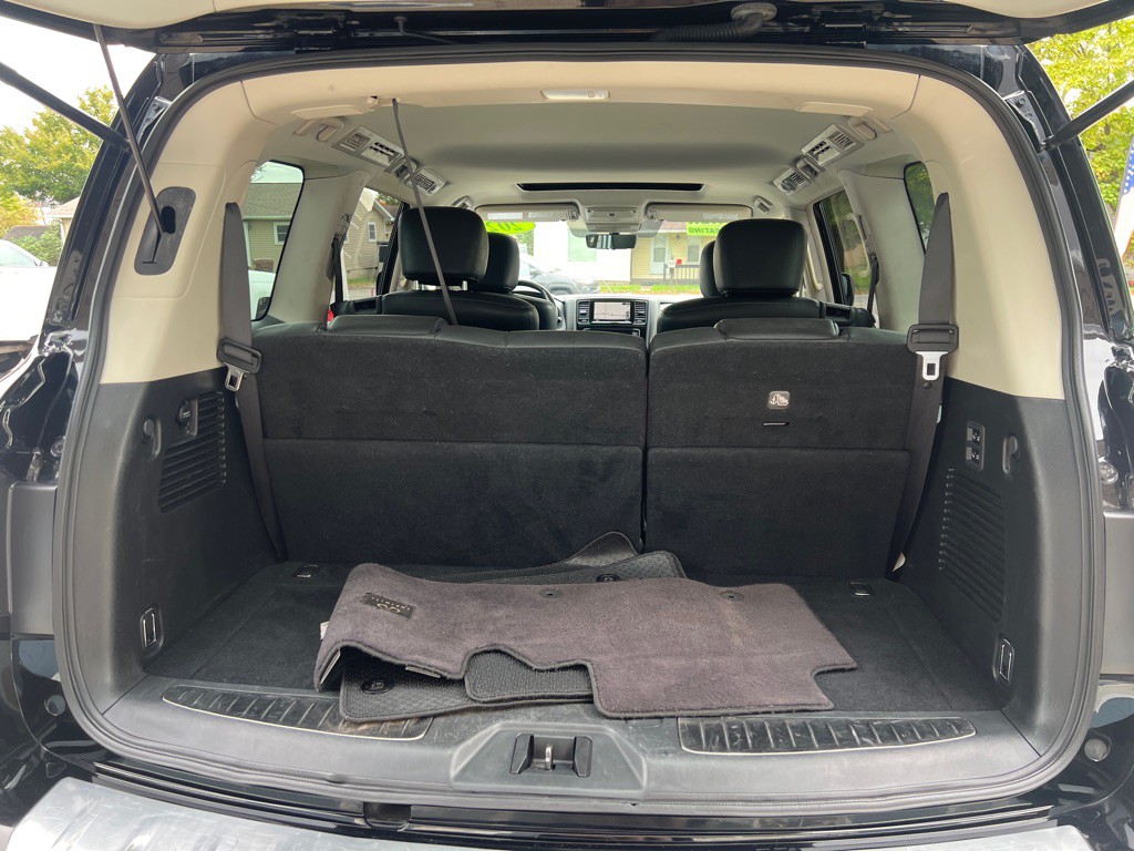 2021 INFINITI QX80 Image 32