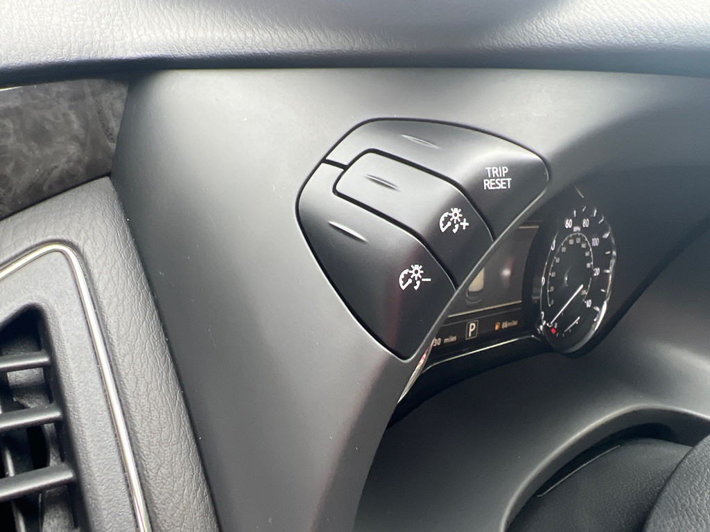 2021 INFINITI QX80 Image 43
