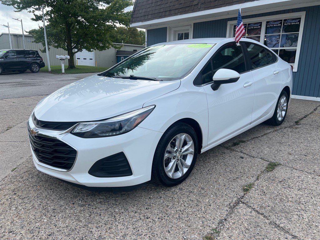2019 Chevrolet Cruze Image 5