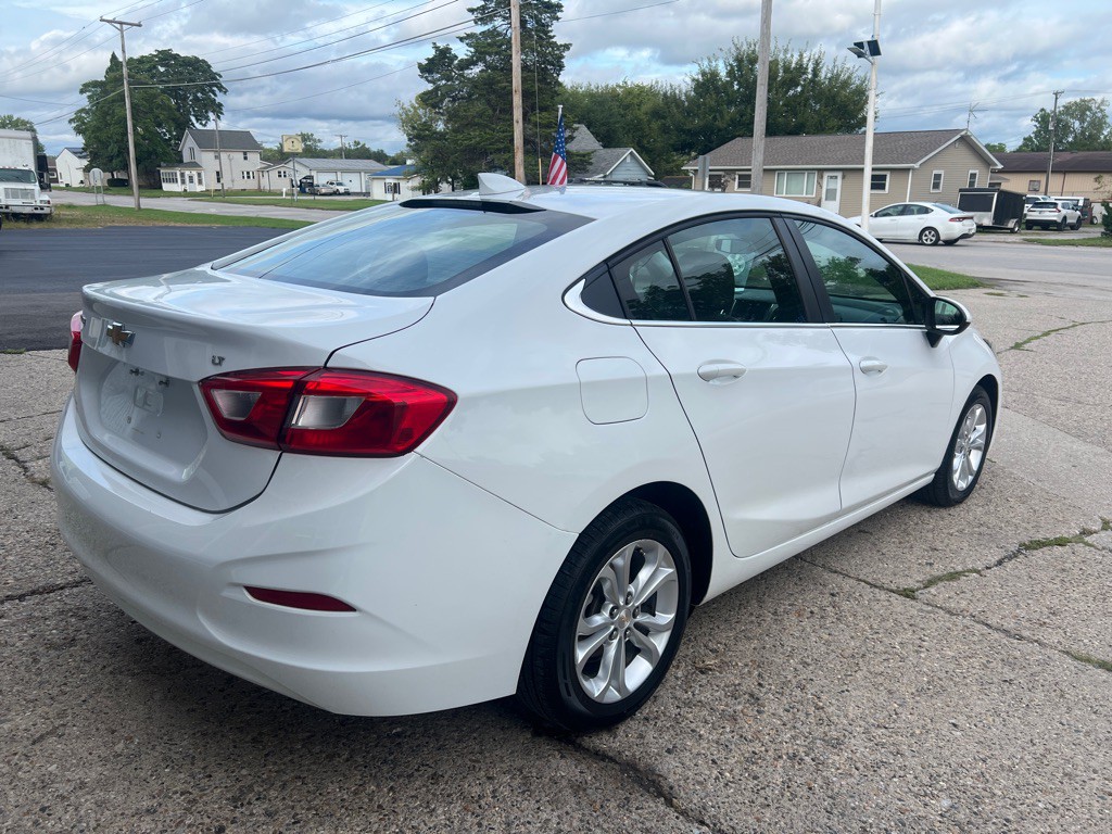 2019 Chevrolet Cruze Image 9