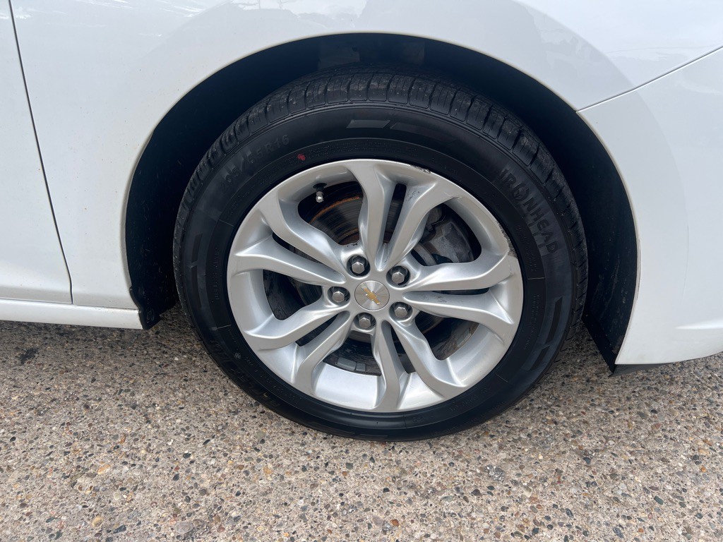 2019 Chevrolet Cruze Image 12