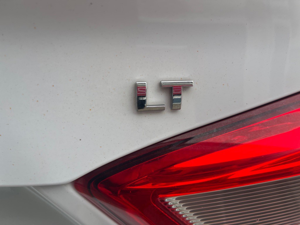 2019 Chevrolet Cruze Image 14