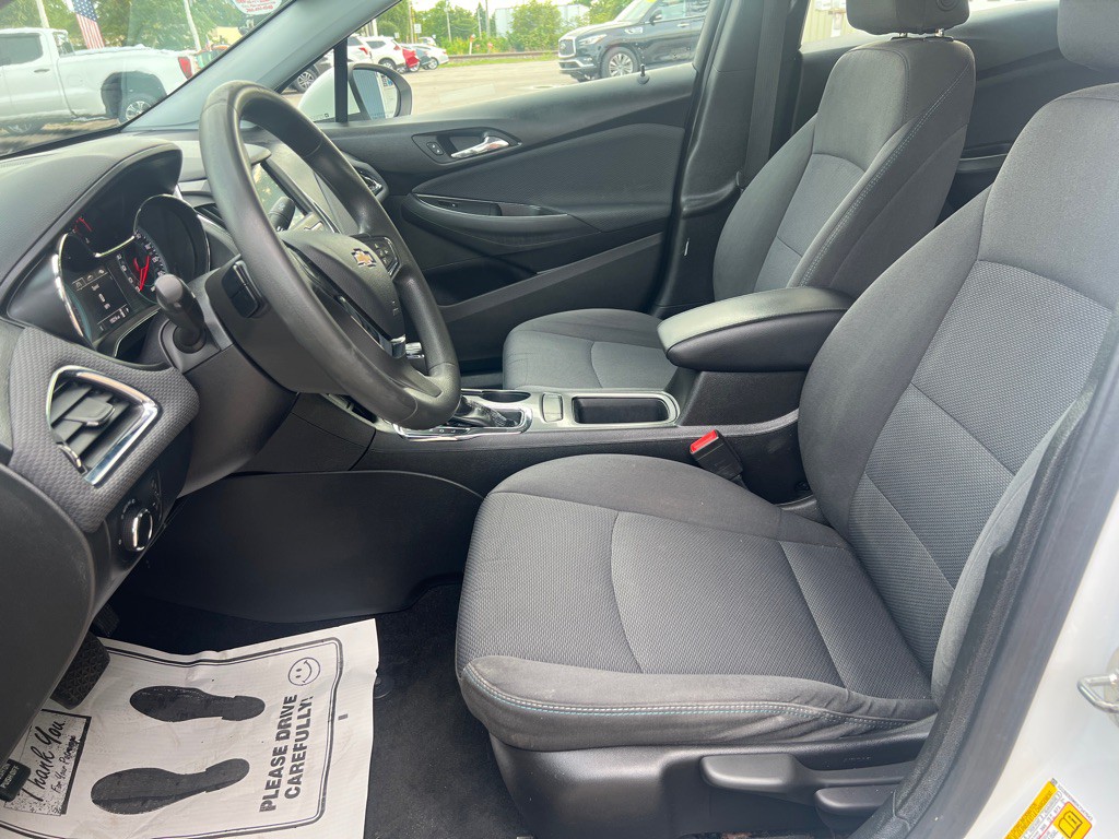 2019 Chevrolet Cruze Image 16