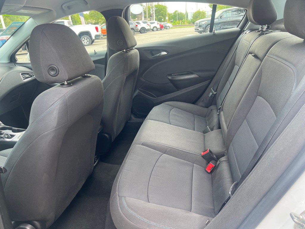 2019 Chevrolet Cruze Image 18