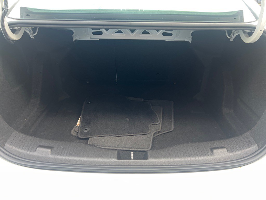 2019 Chevrolet Cruze Image 19