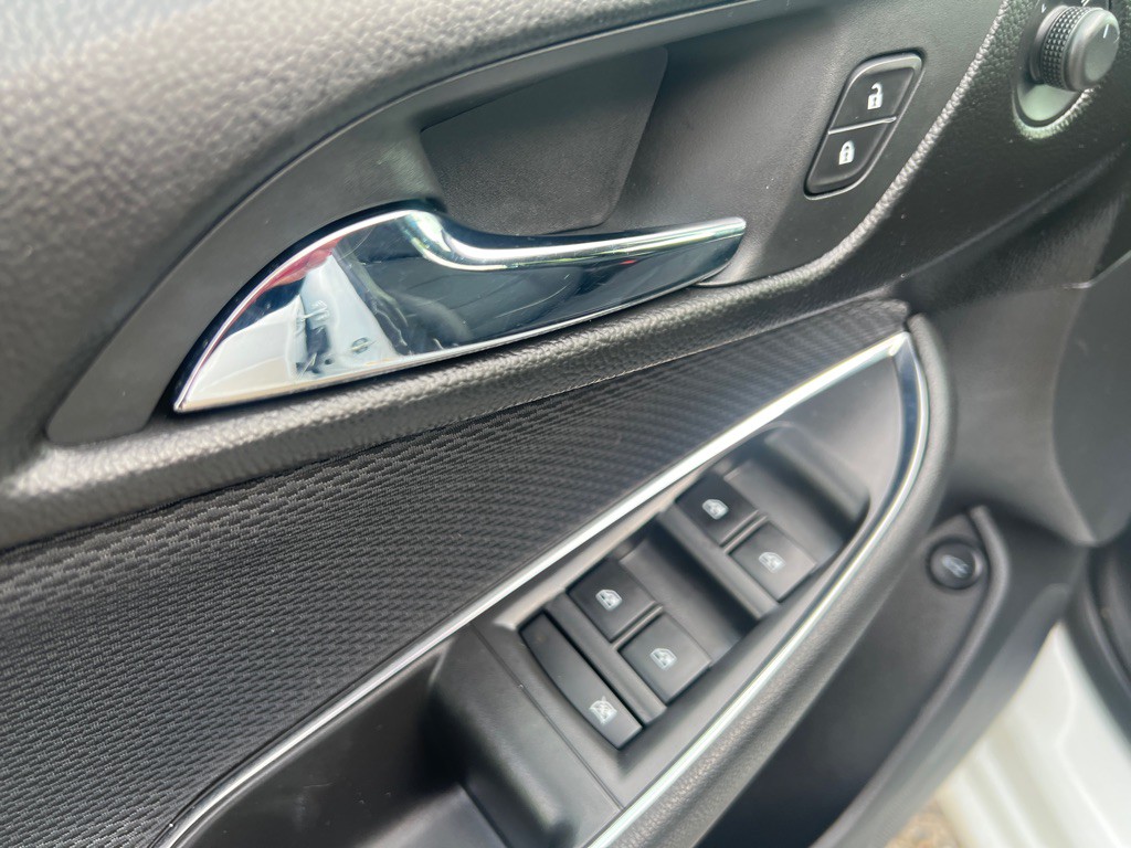 2019 Chevrolet Cruze Image 25
