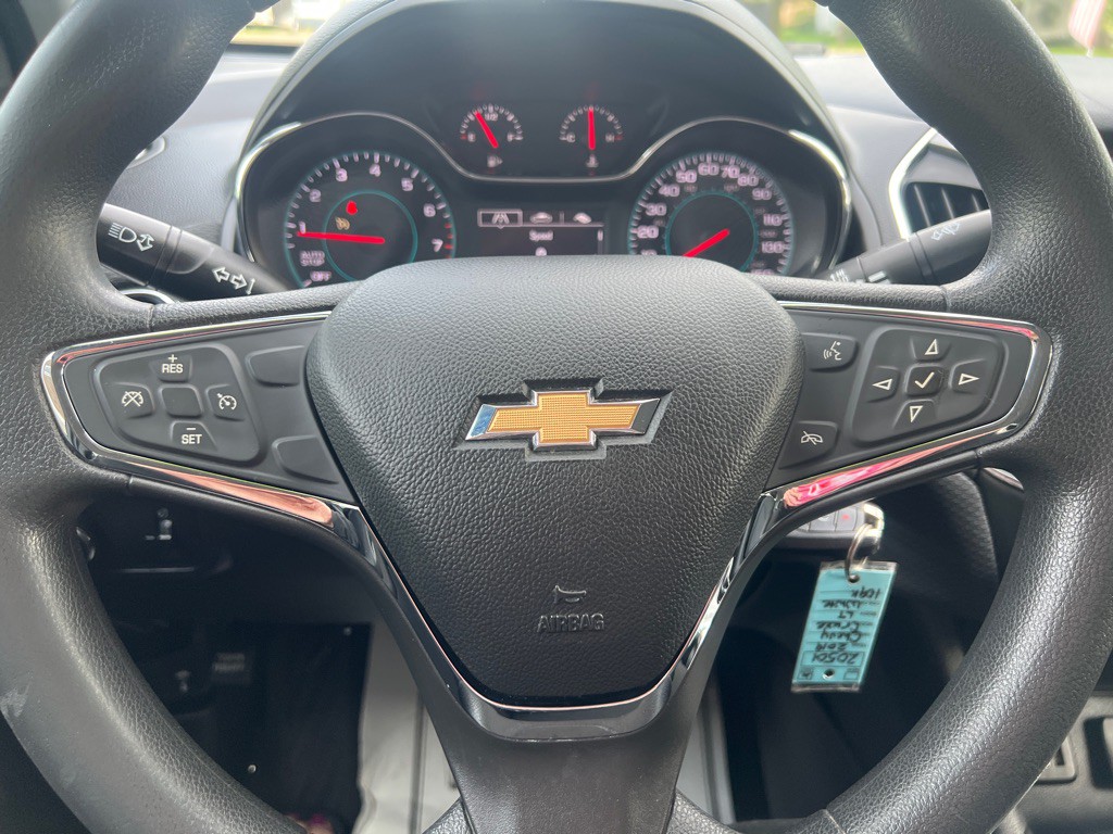 2019 Chevrolet Cruze Image 30