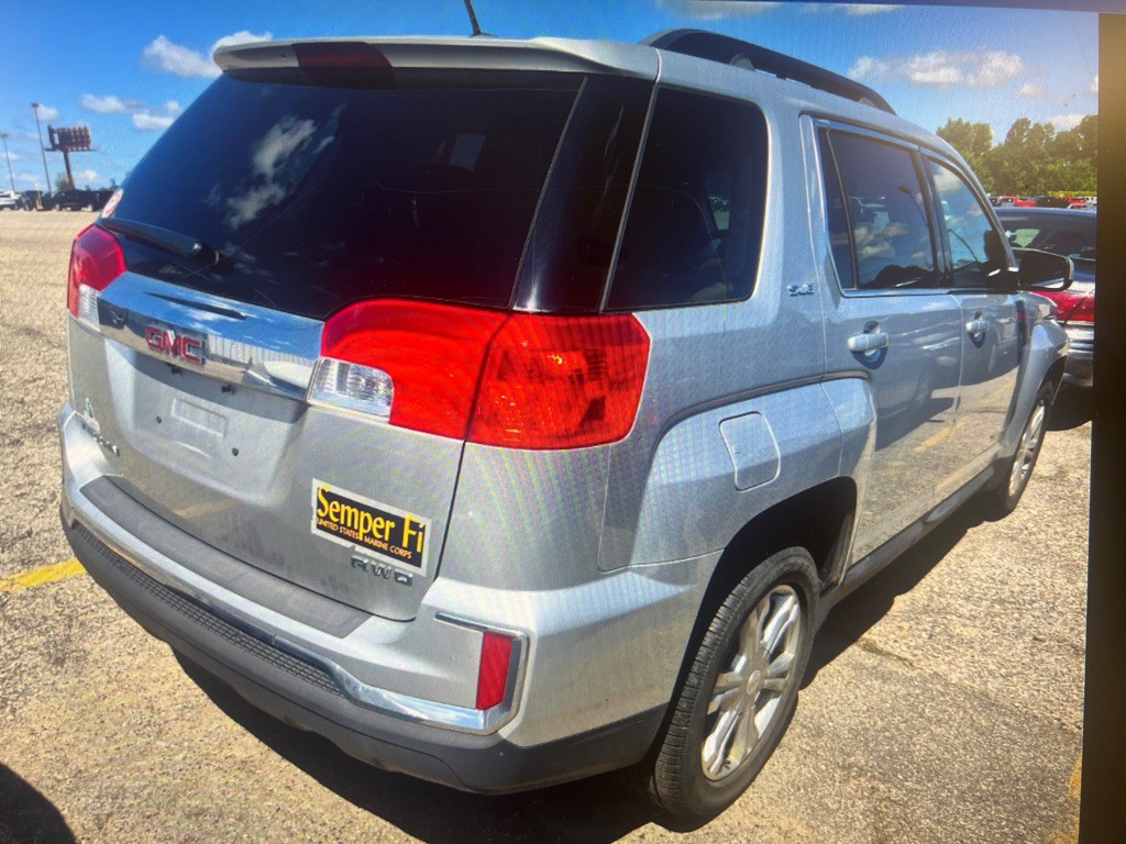 2017 GMC Terrain Image 4