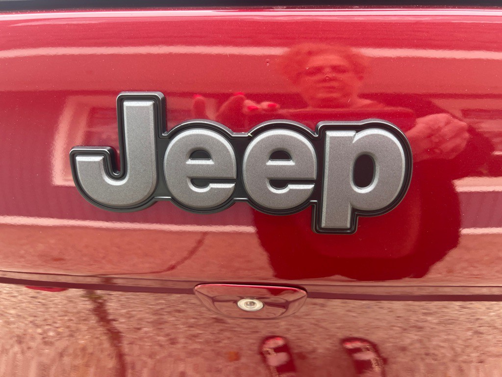2016 Jeep Cherokee Image 14