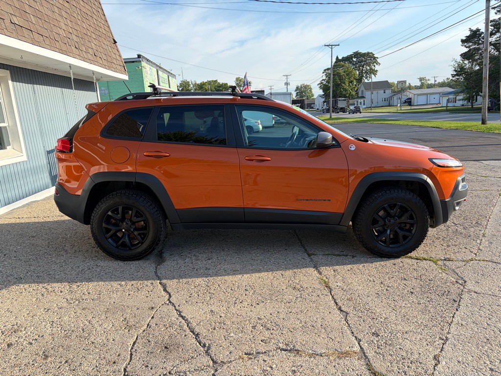 2015 Jeep Cherokee Image 9