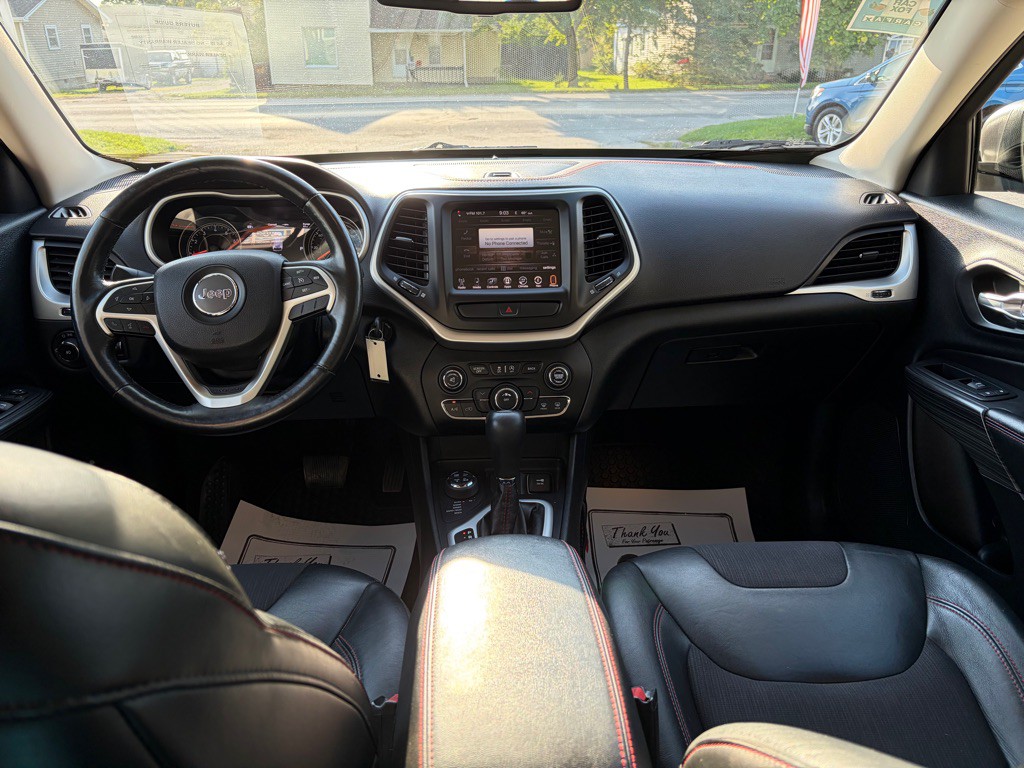 2015 Jeep Cherokee Image 31