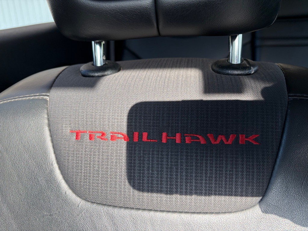 2015 Jeep Cherokee Image 43