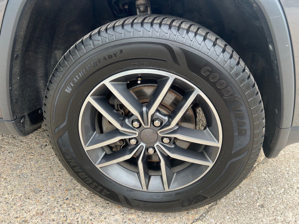 2019 Jeep Grand Cherokee Image 12