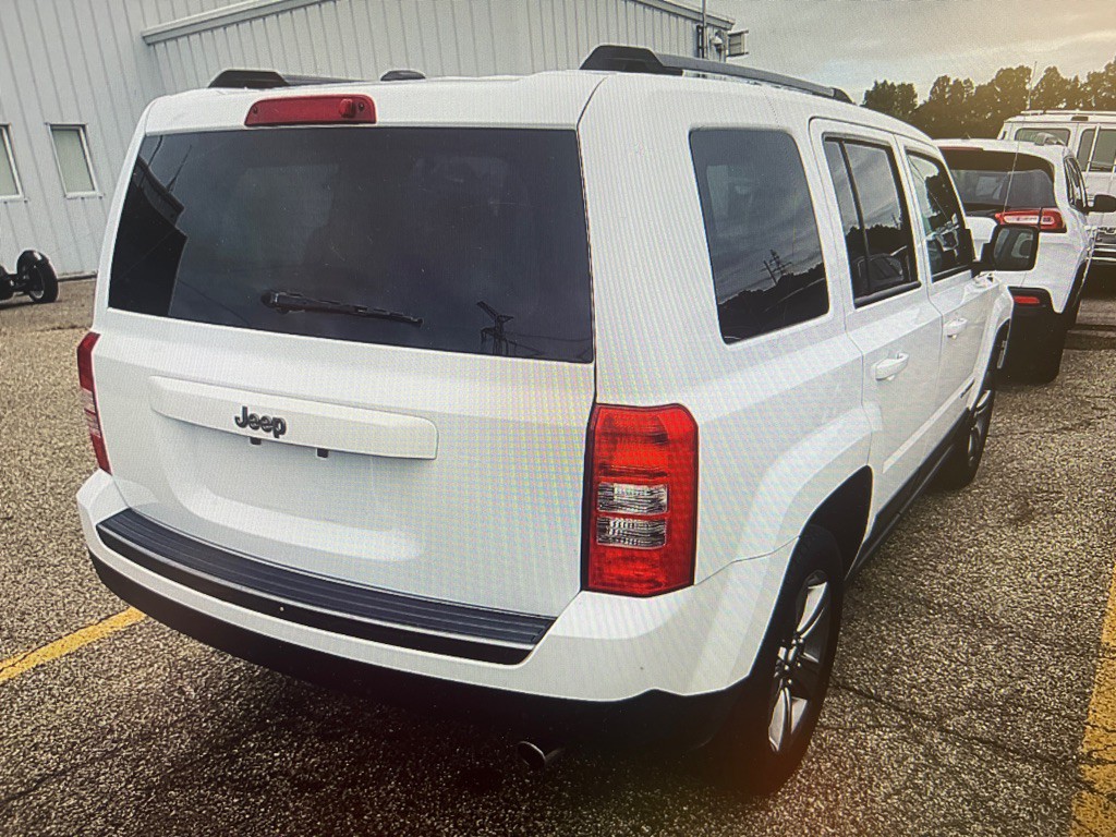 2017 Jeep Patriot Image 3