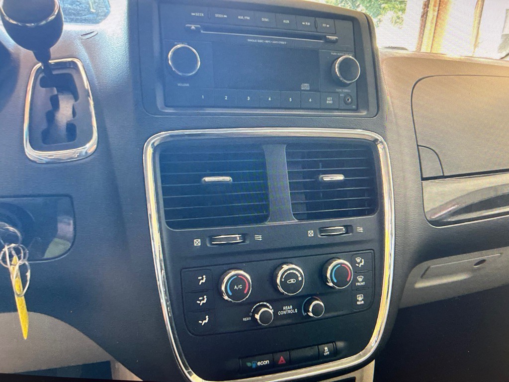 2016 Dodge Grand Caravan Image 9