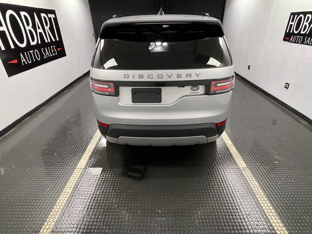 2018 Land Rover Discovery Image 5
