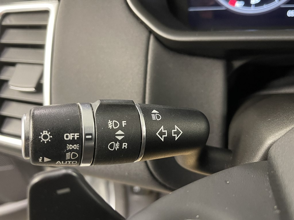 2018 Land Rover Discovery Image 25