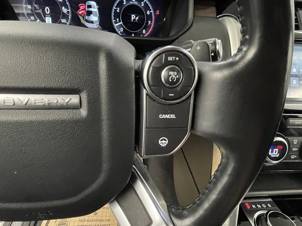 2018 Land Rover Discovery Image 28