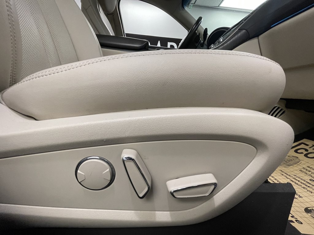 2020 Lincoln Nautilus Image 11