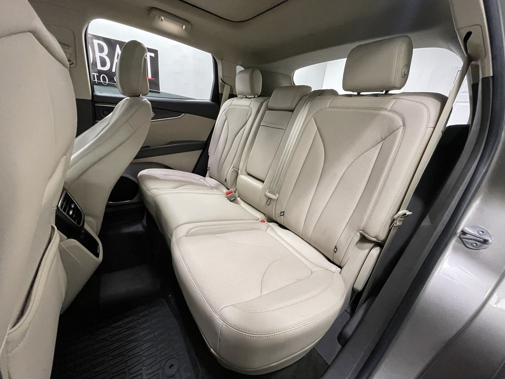 2020 Lincoln Nautilus Image 13