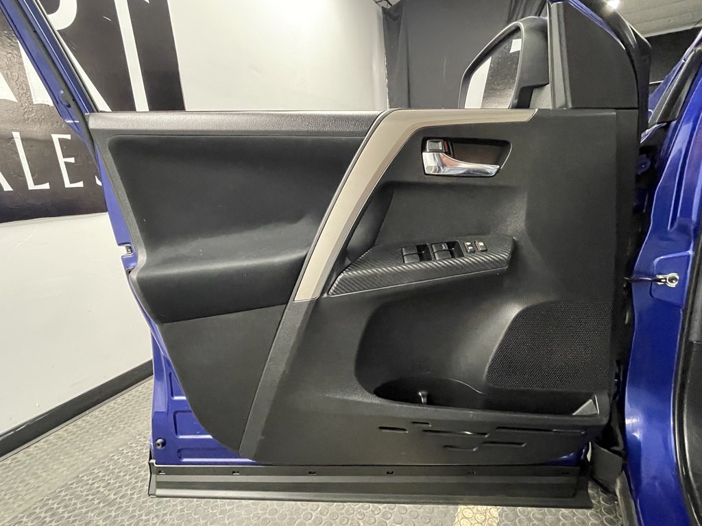 2015 Toyota Rav4 Image 7
