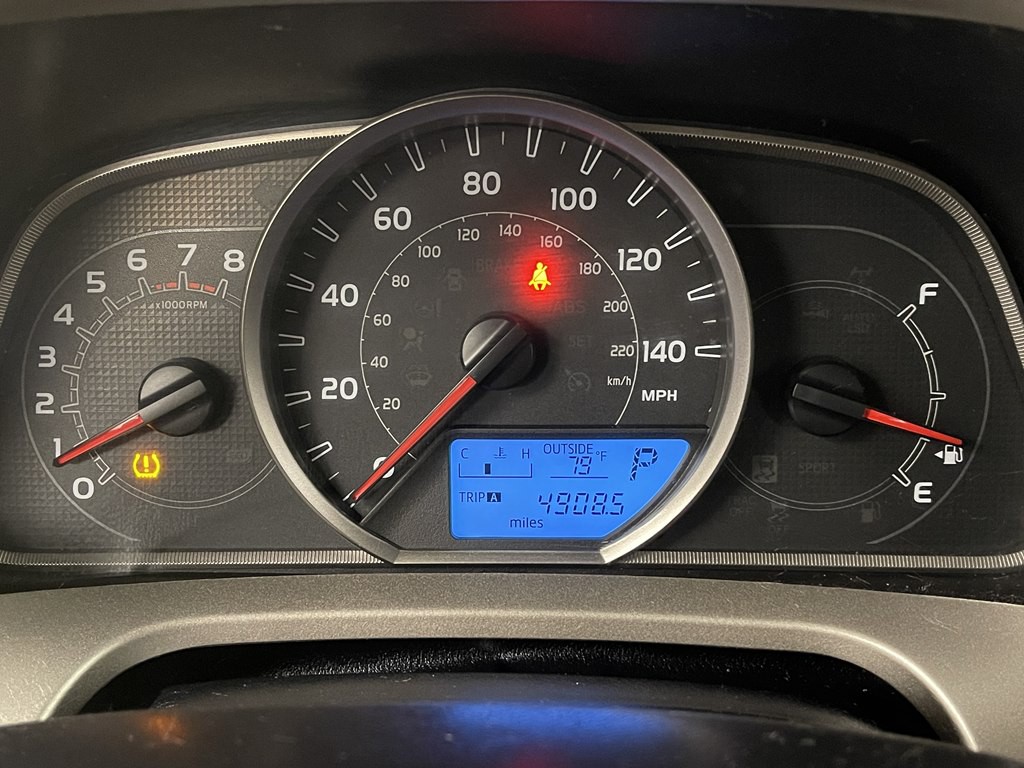 2015 Toyota Rav4 Image 24