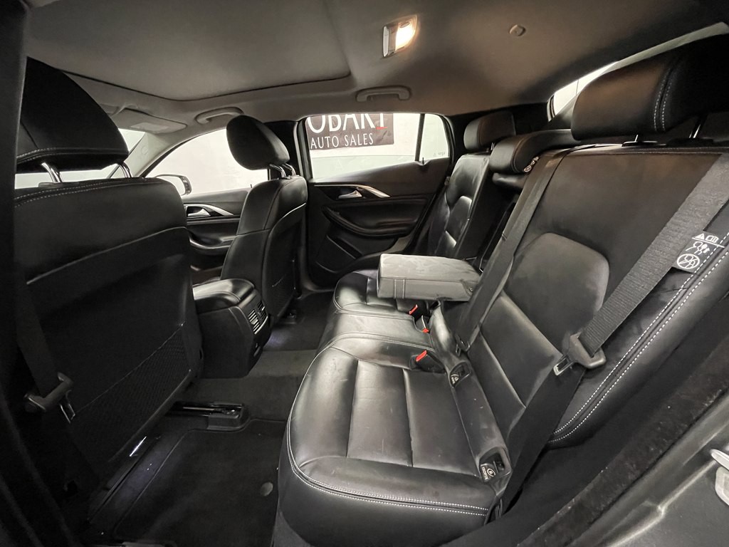 2017 INFINITI QX30 Image 14
