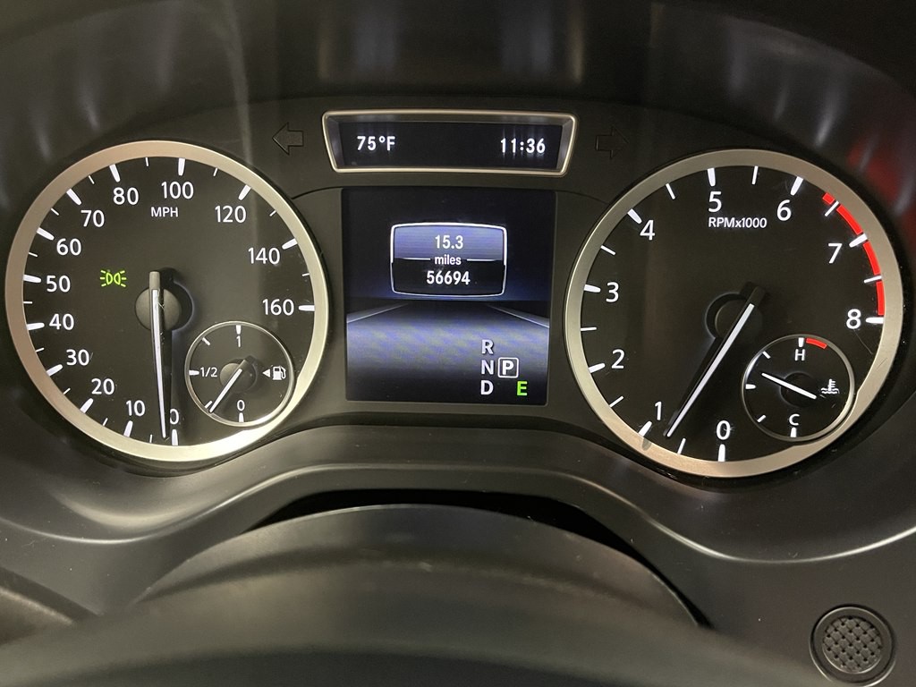2017 INFINITI QX30 Image 26