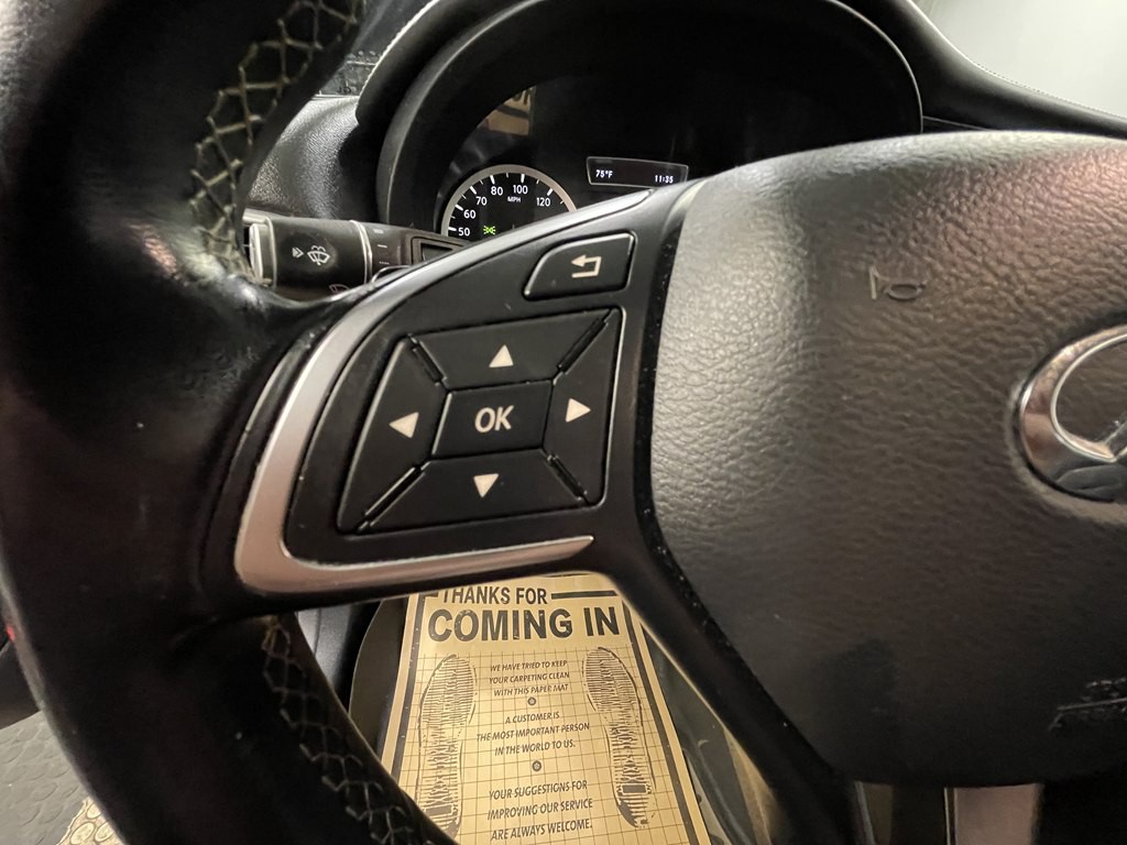 2017 INFINITI QX30 Image 28