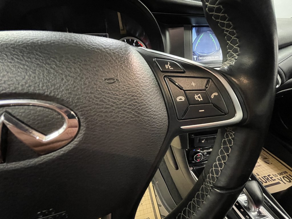 2017 INFINITI QX30 Image 29