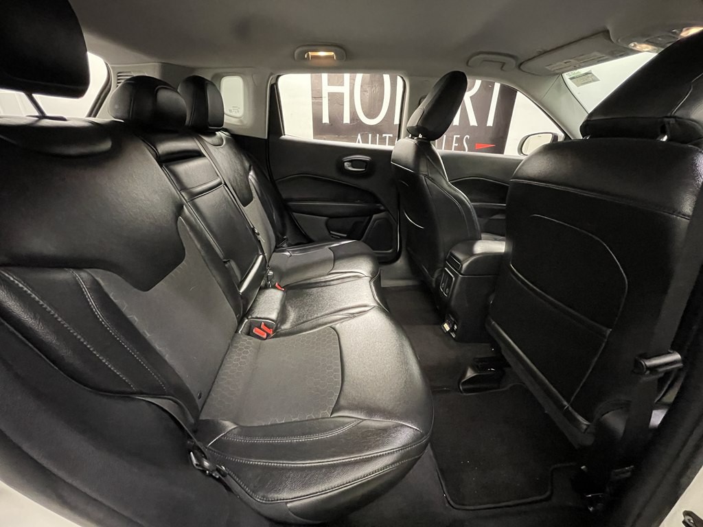 2018 Jeep Compass Image 16