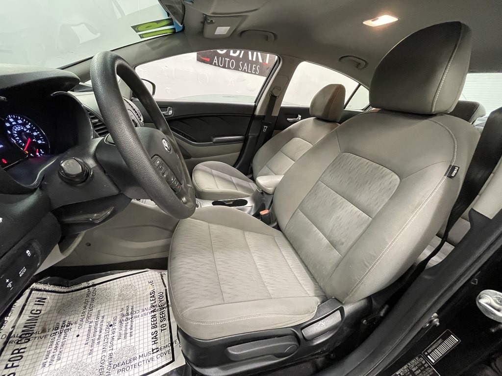 2016 Kia Forte Image 7
