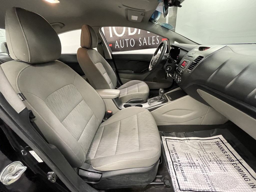 2016 Kia Forte Image 10