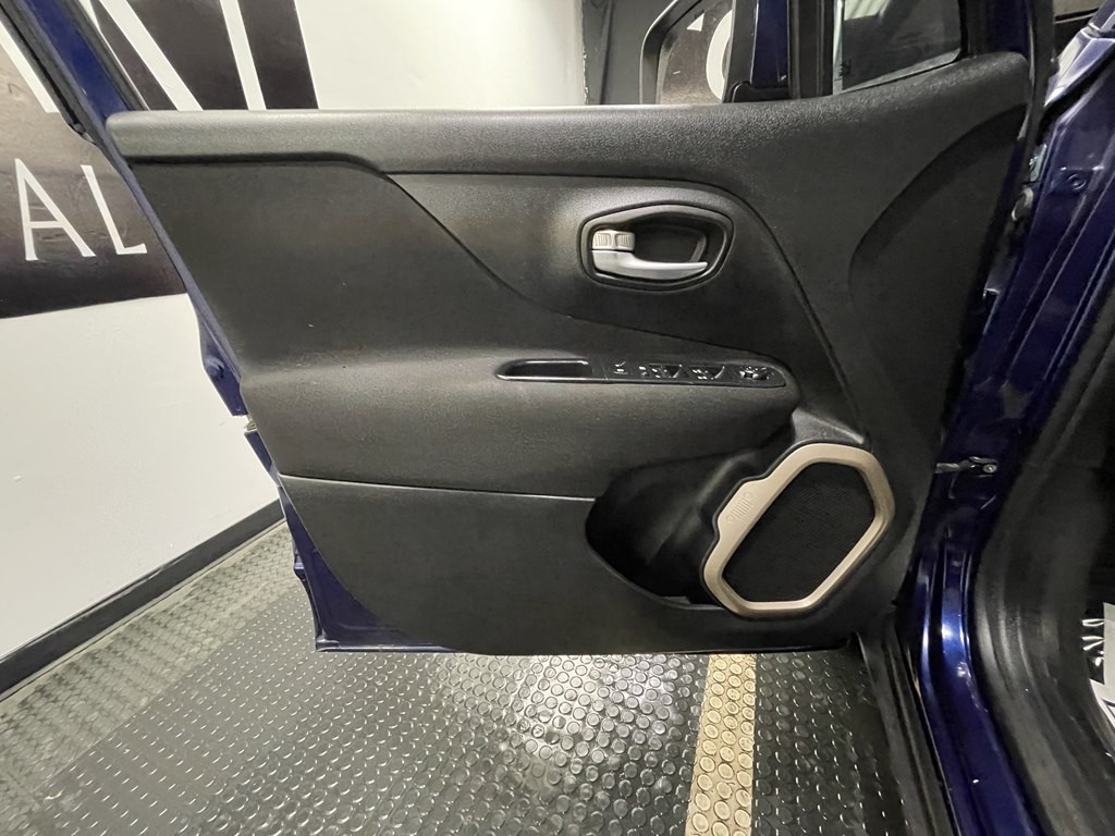 2017 Jeep Renegade Image 7