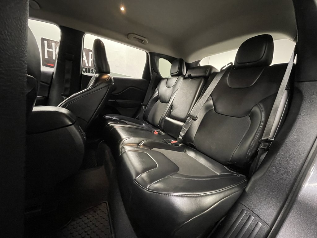 2020 Jeep Cherokee Image 12