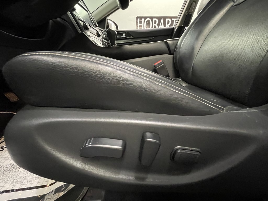 2021 Nissan Maxima Image 9