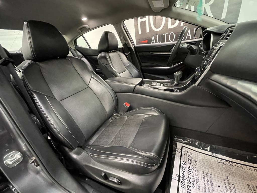 2021 Nissan Maxima Image 13