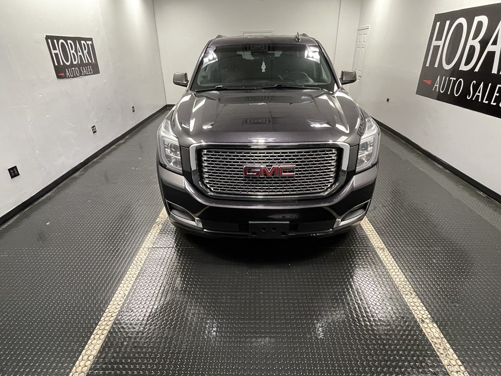 2016 GMC Yukon Image 2