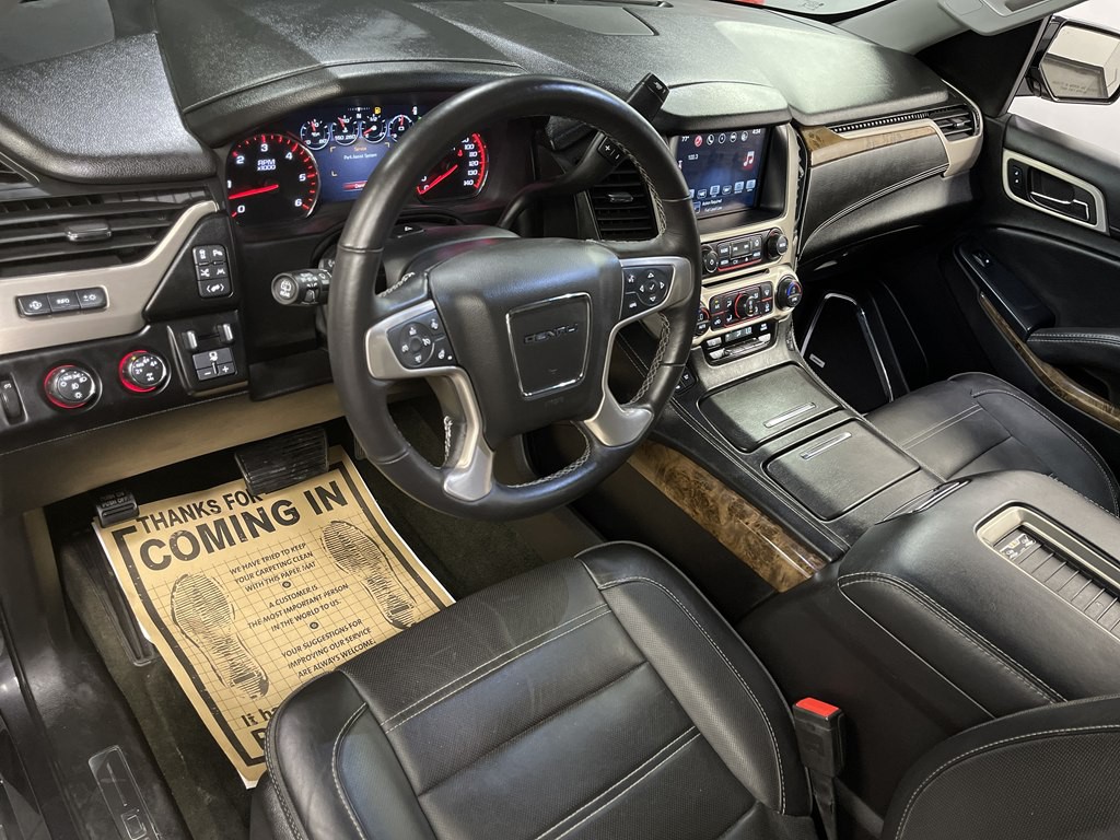 2016 GMC Yukon Image 9